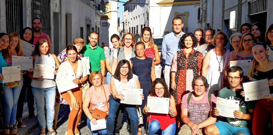 45 arjoneros reciben los diplomas tras formarse en tres cursos de FPE.