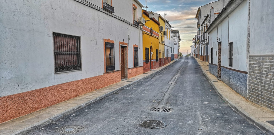 La calle Bonoso Baena, reformada.