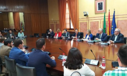 El Alcalde de Arjona se reune con la Consejera de Fomento para pedir mejoras en la carretera A-311