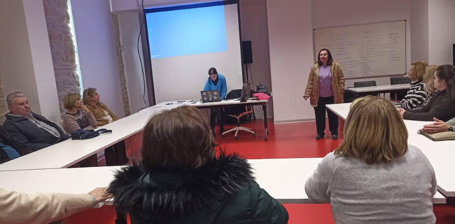 LAS ARJONERAS DESCUBREN A LAS GRANDES MUJERES SILENCIADAS DE LA HISTORIA
