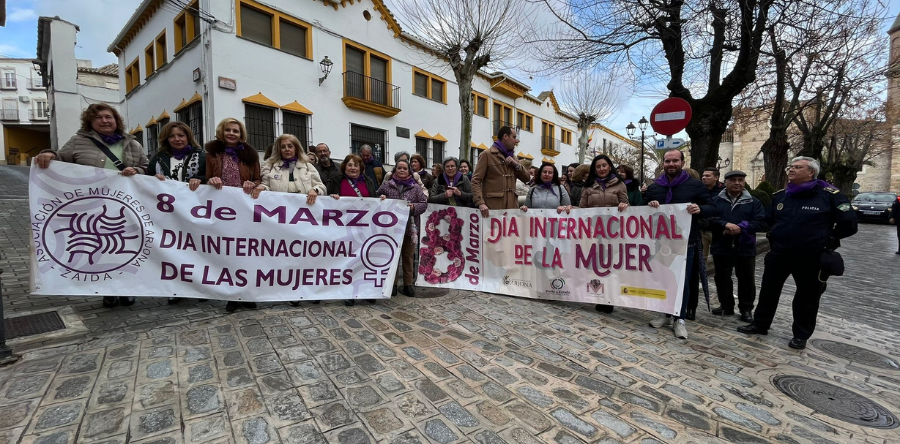 UNIDAD EN ARJONA PARA CELEBRAR EL 8M