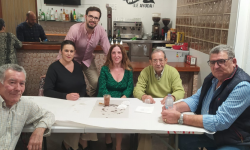 MÁS DE 200 MAYORES ARJONEROS CELEBRAN SU ENCUENTRO ANUAL EN EL CENTRO DE DÍA