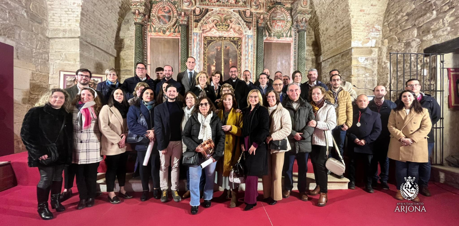 PRESENTADO EL CARTEL DE LA SEMANA SANTA 2024 DE ARJONA OBRA DE MARÍA DE LA CABEZA MENA ESTRELLA