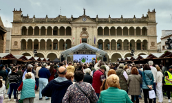 EL ACEITE DE OLIVA DE JAÉN BRILLA EN SU FIESTA ANUAL CON LA PARTICIPACIÓN DE EMPRESAS ARJONERAS Y DEL ALCALDE JUAN LATORRE