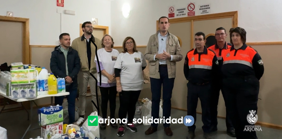 ARJONA LLENA DOS CAMIONES DE AYUDA PARA LOS AFECTADOS POR LA DANA EN VALENCIA