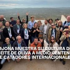 Arjona muestra su cultura del aceite de oliva a medio centenar de catadores internacionales